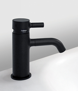 Single-hole basin faucet