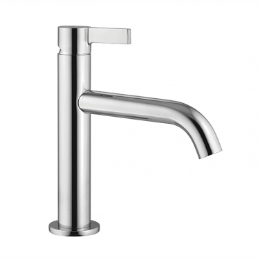 Blade single hole basin faucet
